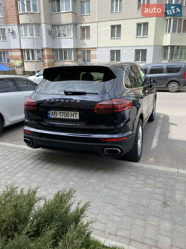 Внедорожник / Кроссовер Porsche Cayenne 2015 в Виннице