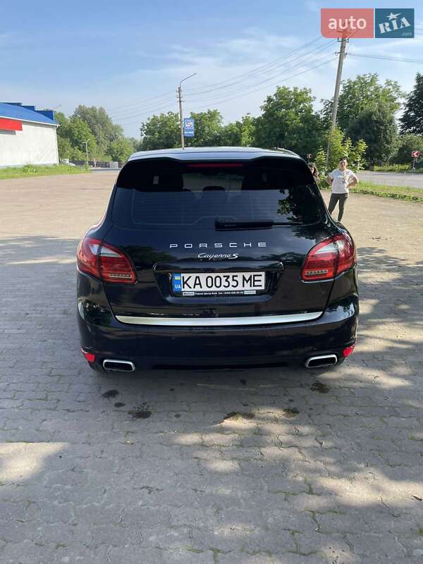Внедорожник / Кроссовер Porsche Cayenne 2010 в Ивано-Франковске