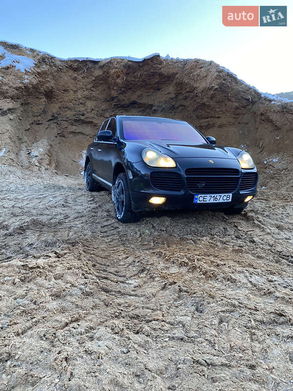 Внедорожник / Кроссовер Porsche Cayenne 2004 в Черновцах