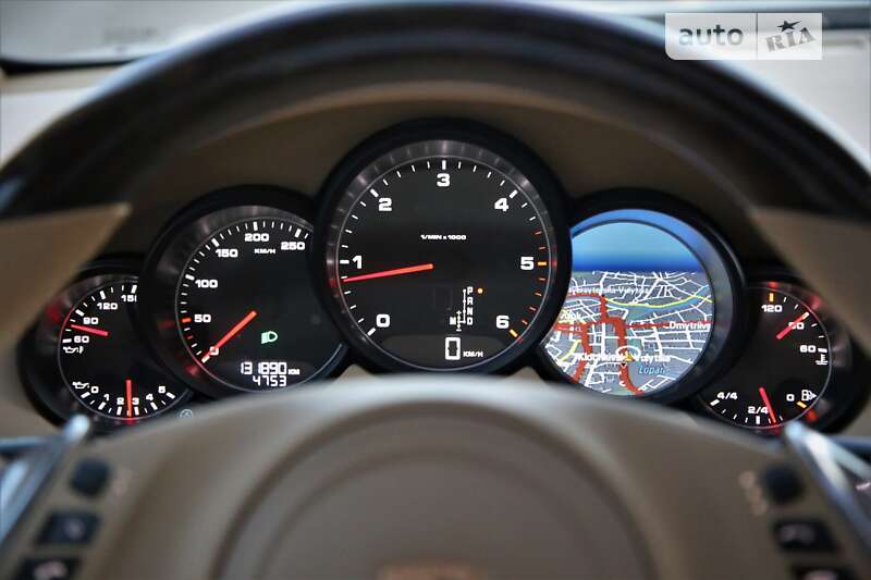 Внедорожник / Кроссовер Porsche Cayenne 2013 в Харькове