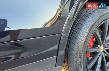 Позашляховик / Кросовер Porsche Cayenne 2013 в 