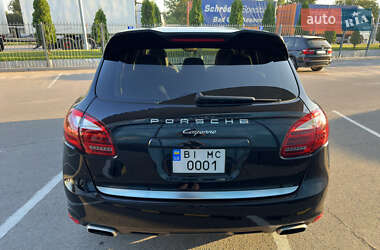 Позашляховик / Кросовер Porsche Cayenne 2013 в 