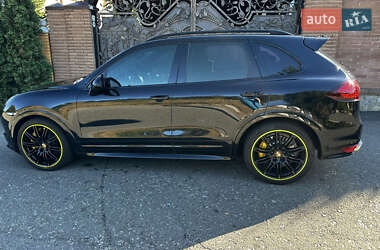 Внедорожник / Кроссовер Porsche Cayenne 2013 в 