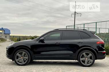 Позашляховик / Кросовер Porsche Cayenne 2015 в Тернополі