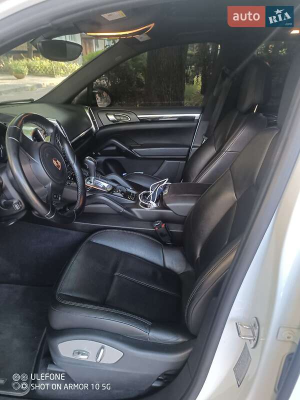 Внедорожник / Кроссовер Porsche Cayenne 2013 в Днепре фото 22 Внедорожник / Кроссовер Porsche Cayenne 2013 в Днепре