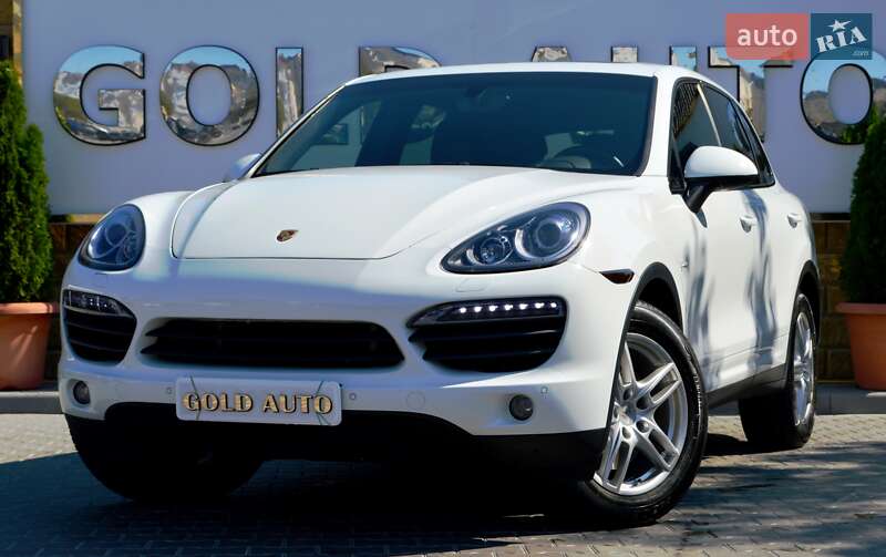 Внедорожник / Кроссовер Porsche Cayenne 2012 в Одессе