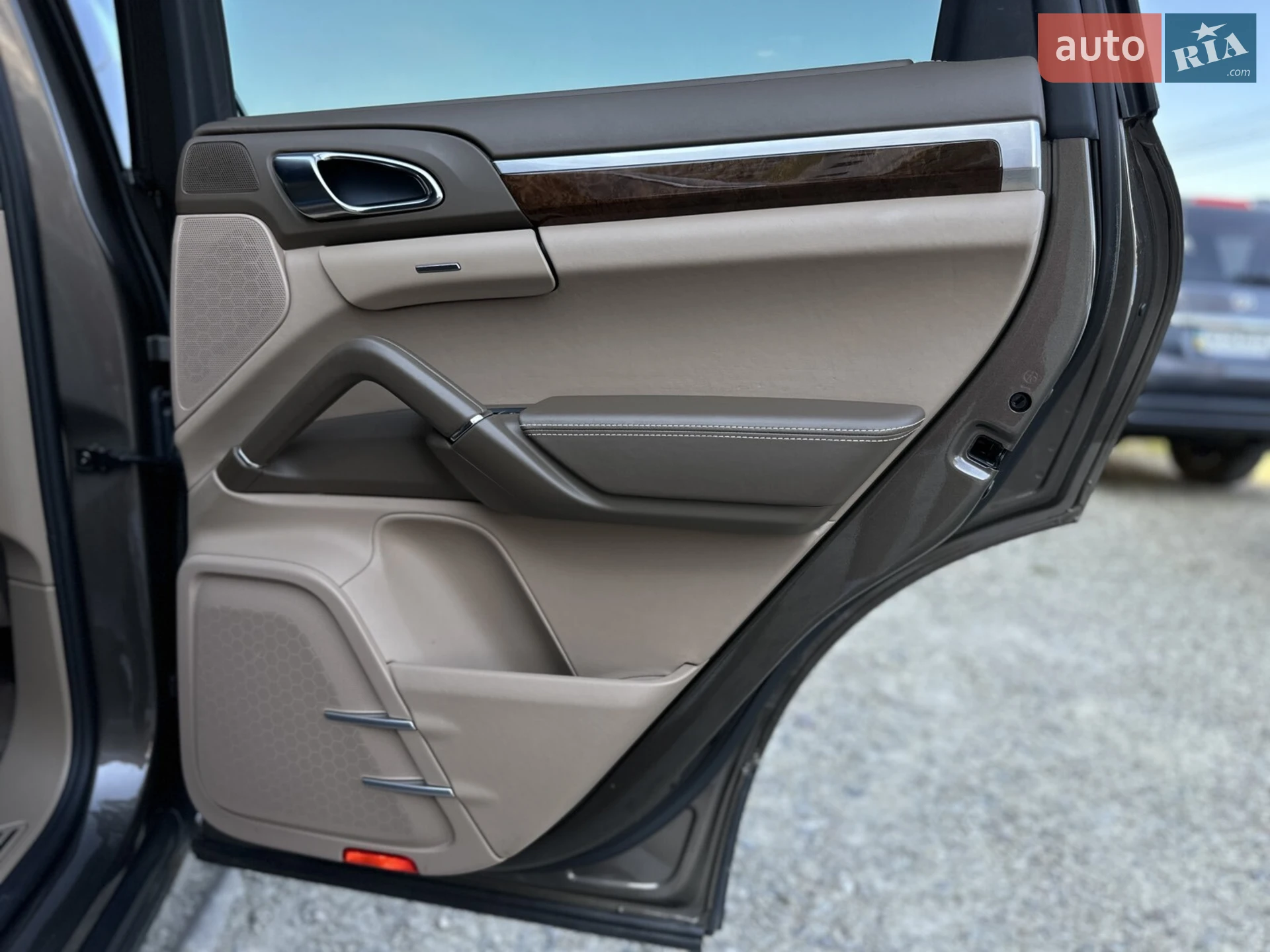 2012 Porsche Cayenne - мініатюра 25