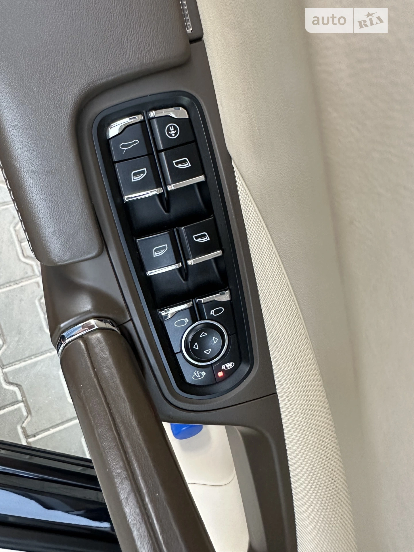 2011 Porsche Cayenne - мініатюра 46