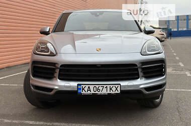 Внедорожник / Кроссовер Porsche Cayenne 2021 в 