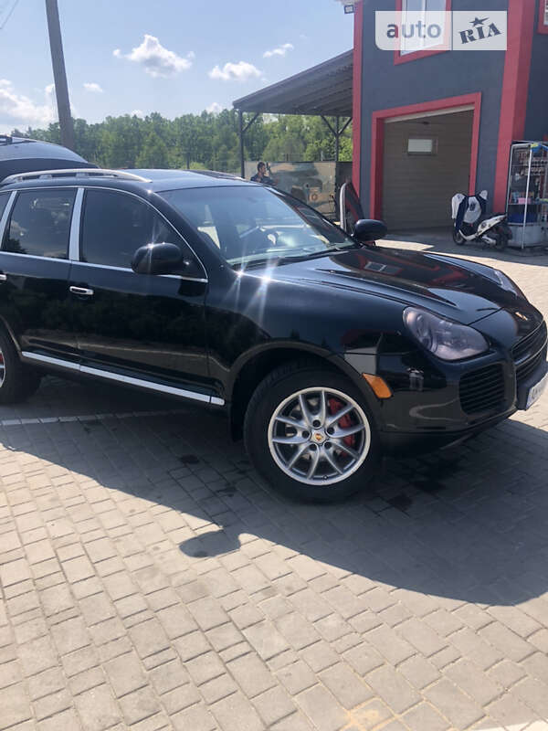 Позашляховик / Кросовер Porsche Cayenne 2004 в Олевську