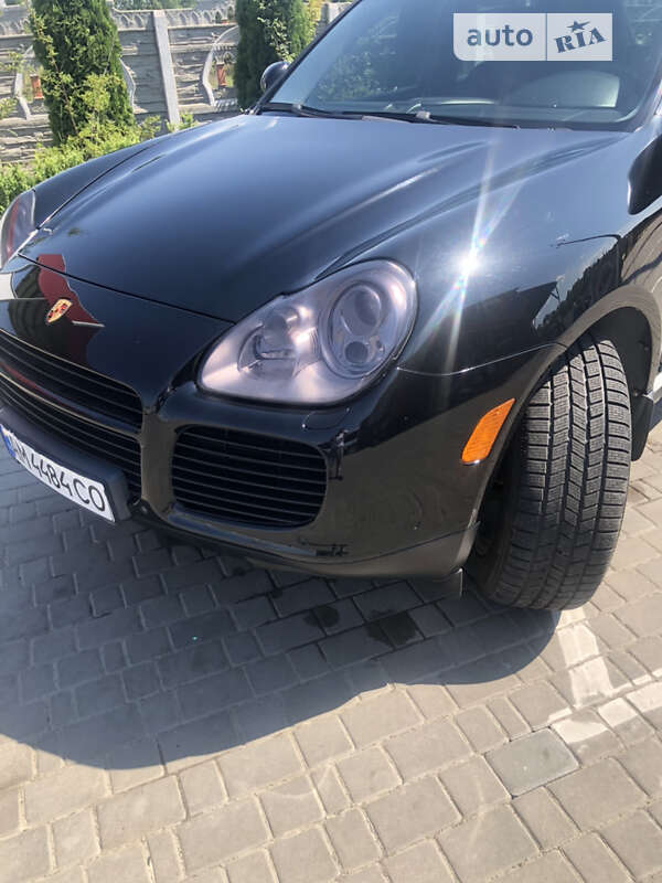 Позашляховик / Кросовер Porsche Cayenne 2004 в Олевську