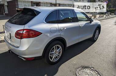 Позашляховик / Кросовер Porsche Cayenne 2013 в Одесі