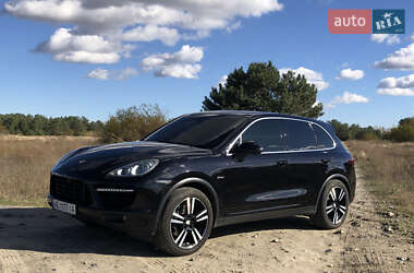Внедорожник / Кроссовер Porsche Cayenne 2012 в 