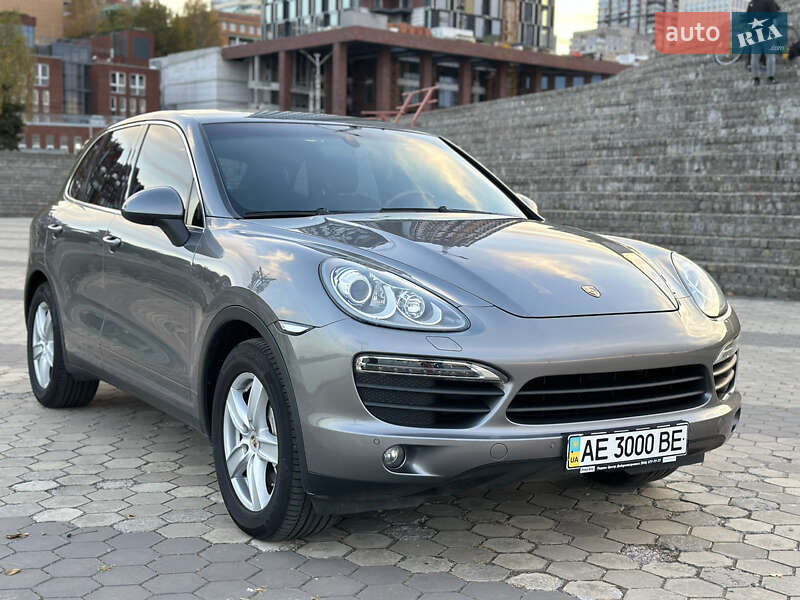 Внедорожник / Кроссовер Porsche Cayenne 2011 в Днепре