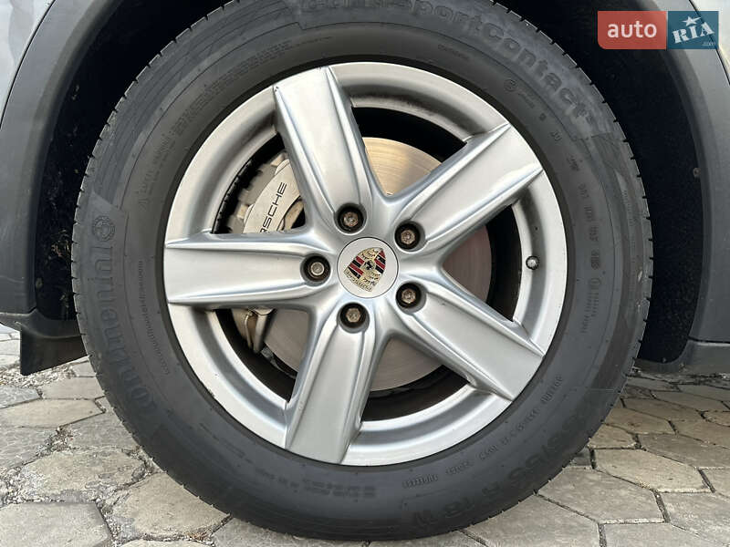 Внедорожник / Кроссовер Porsche Cayenne 2011 в Днепре