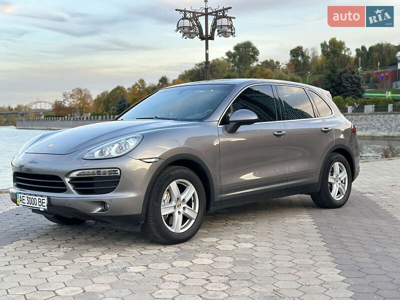 Внедорожник / Кроссовер Porsche Cayenne 2011 в Днепре