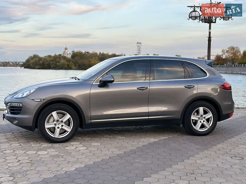 Внедорожник / Кроссовер Porsche Cayenne 2011 в Днепре