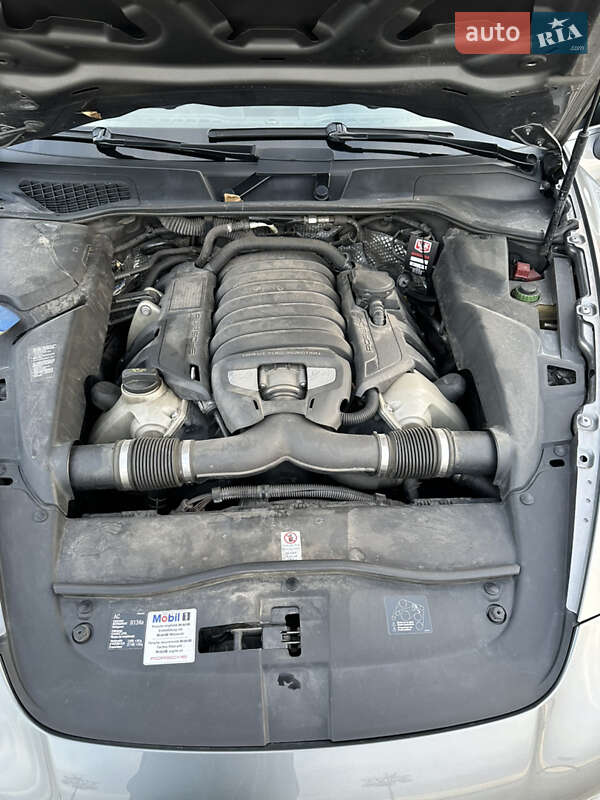 Внедорожник / Кроссовер Porsche Cayenne 2011 в Днепре