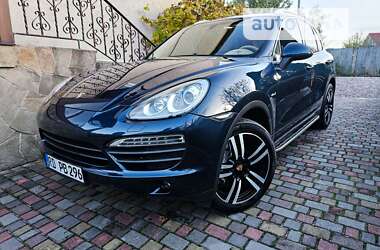 Внедорожник / Кроссовер Porsche Cayenne 2013 в Остроге