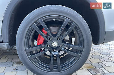 Внедорожник / Кроссовер Porsche Cayenne 2013 в 