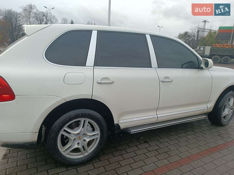 Позашляховик / Кросовер Porsche Cayenne 2008 в Сваляві