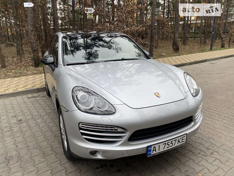 Внедорожник / Кроссовер Porsche Cayenne 2010 в Ивано-Франковске