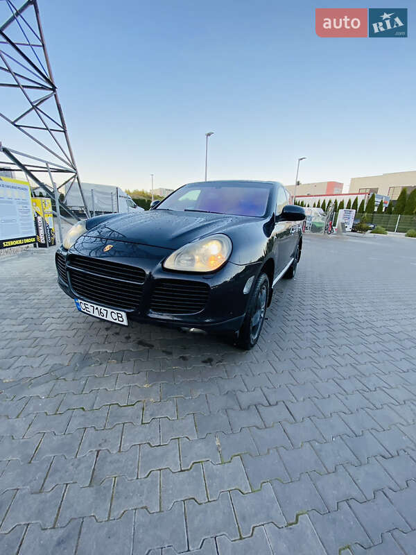 Внедорожник / Кроссовер Porsche Cayenne 2004 в Черновцах