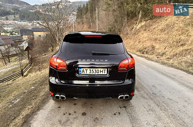 Внедорожник / Кроссовер Porsche Cayenne 2012 в 