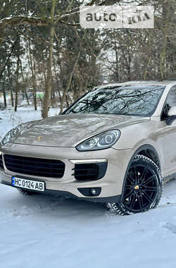 Внедорожник / Кроссовер Porsche Cayenne 2015 в Львове