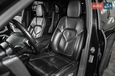 Внедорожник / Кроссовер Porsche Cayenne 2013 в 