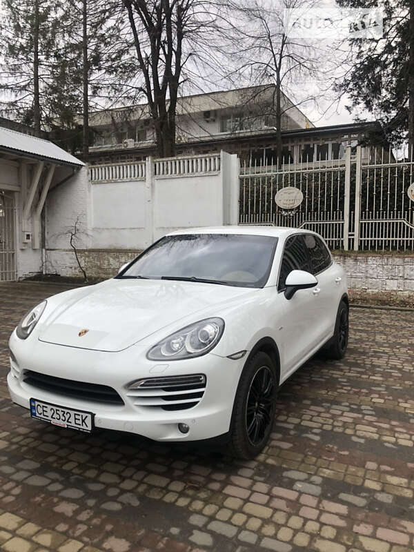 Внедорожник / Кроссовер Porsche Cayenne 2013 в Черновцах