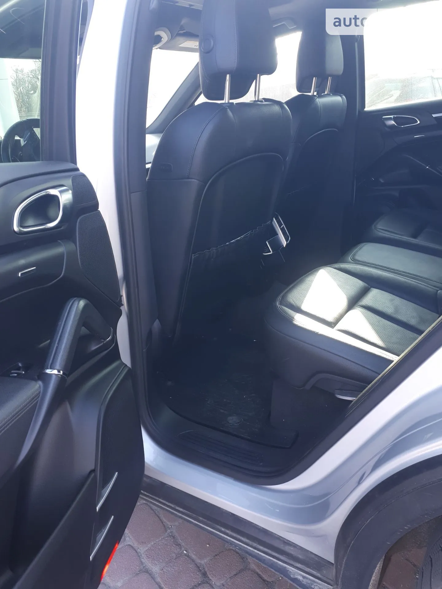2012 Porsche Cayenne - мініатюра 4