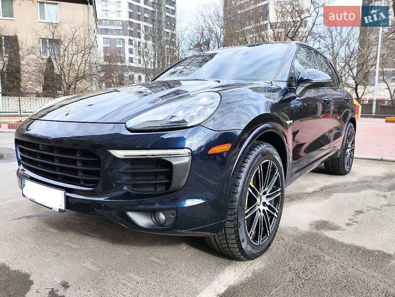 Porsche Cayenne 2016