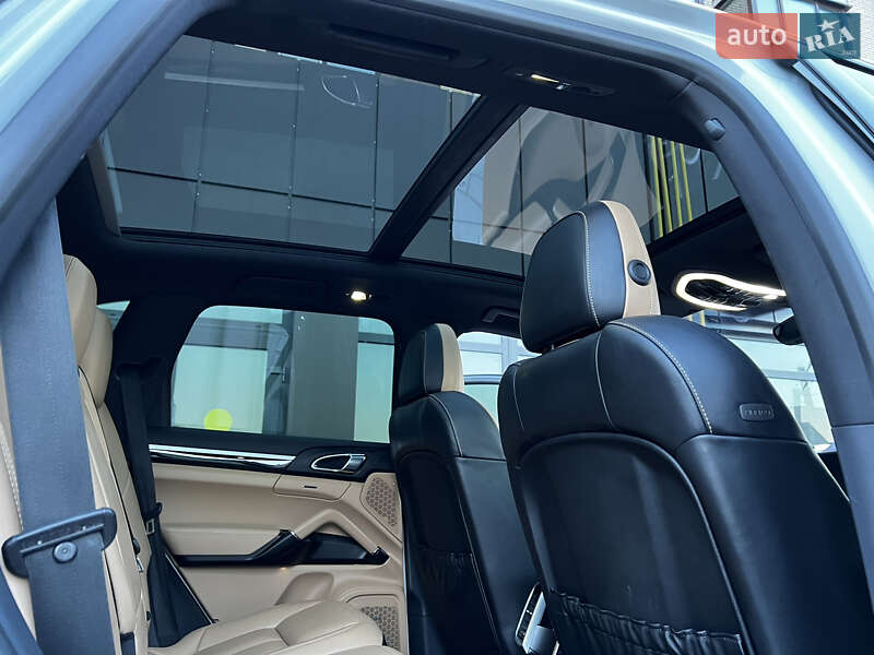 Позашляховик / Кросовер Porsche Cayenne 2017 в Вінниці