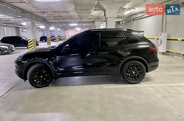 Внедорожник / Кроссовер Porsche Cayenne 2013 в Кривом Роге