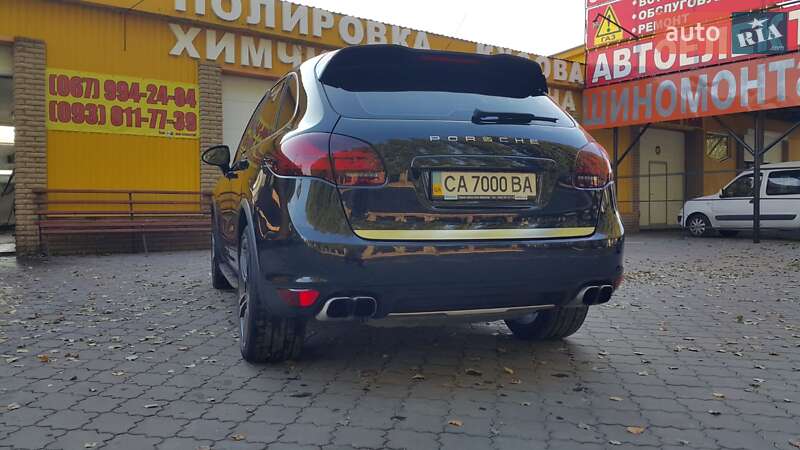 Позашляховик / Кросовер Porsche Cayenne 2010 в Черкасах