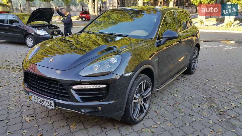 Позашляховик / Кросовер Porsche Cayenne 2010 в Черкасах