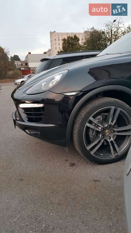 Позашляховик / Кросовер Porsche Cayenne 2010 в Черкасах