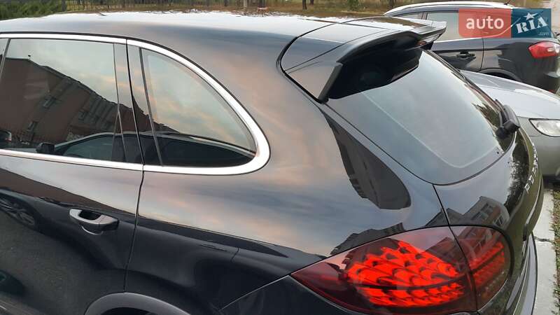 Позашляховик / Кросовер Porsche Cayenne 2010 в Черкасах