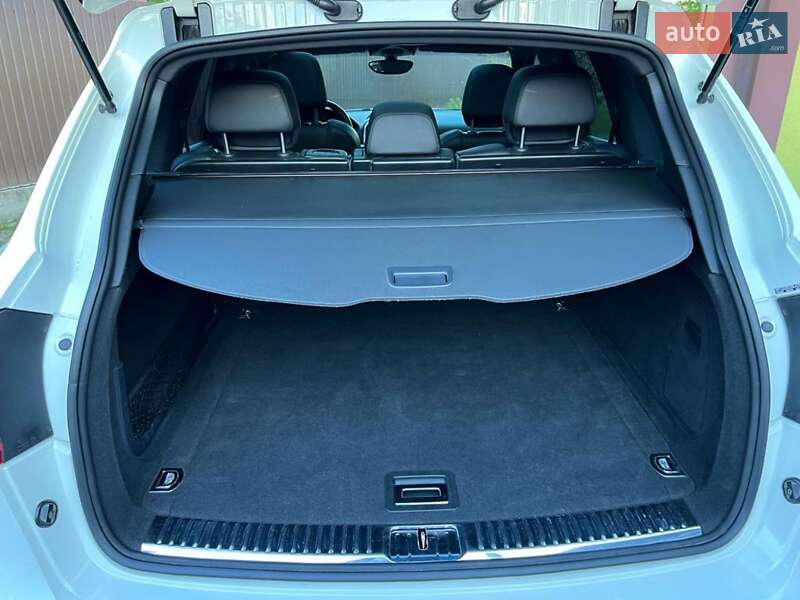 Внедорожник / Кроссовер Porsche Cayenne 2010 в Киеве