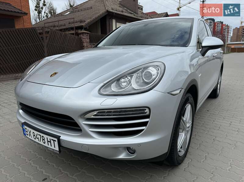 Внедорожник / Кроссовер Porsche Cayenne 2012 в Хмельницком