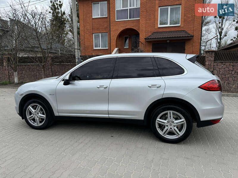 Внедорожник / Кроссовер Porsche Cayenne 2012 в Хмельницком