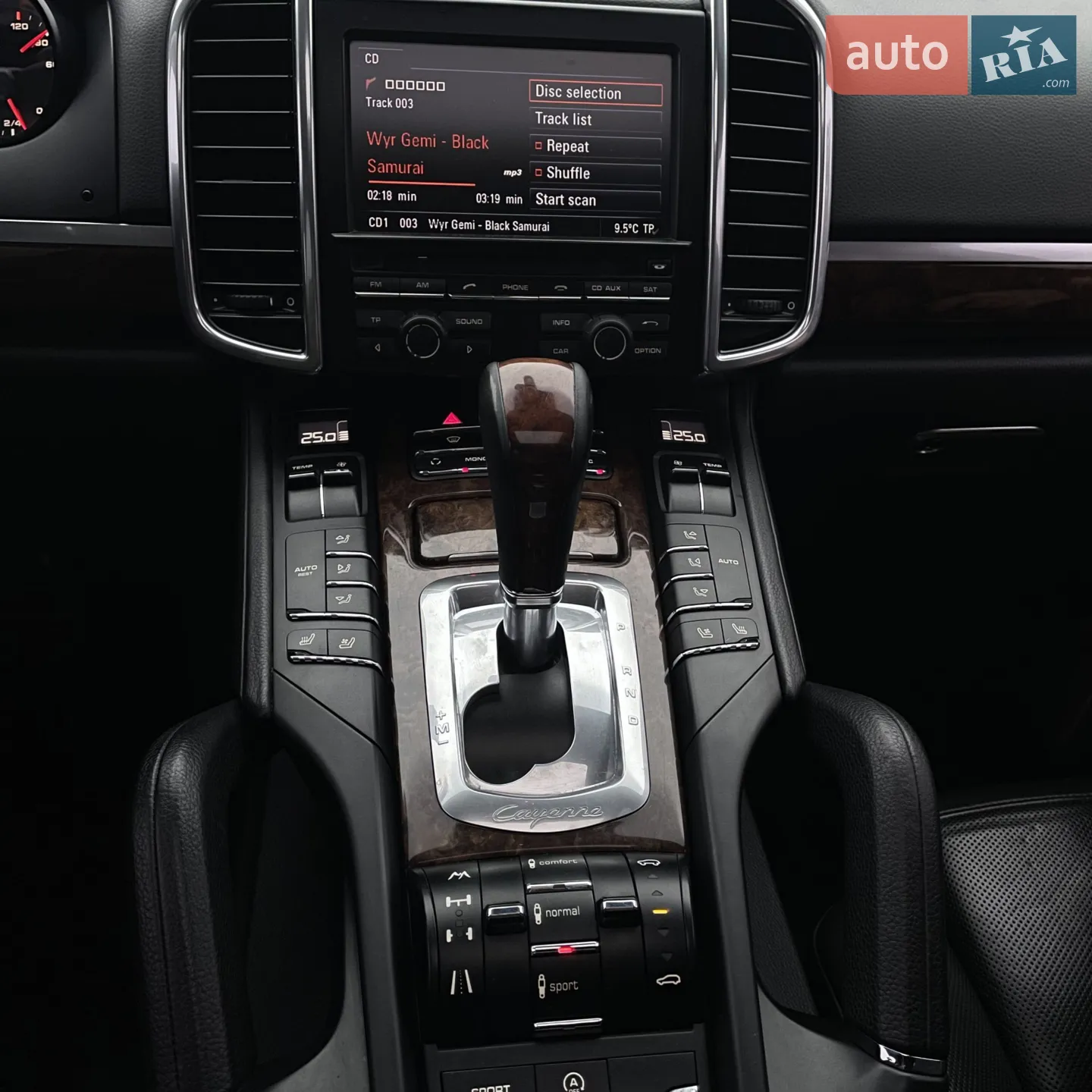 2010 Porsche Cayenne - мініатюра 26