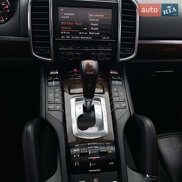 Внедорожник / Кроссовер Porsche Cayenne 2010 в Киеве фото 26 Внедорожник / Кроссовер Porsche Cayenne 2010 в Киеве