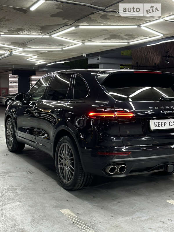 Позашляховик / Кросовер Porsche Cayenne 2014 в Одесі