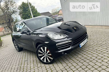 Внедорожник / Кроссовер Porsche Cayenne 2011 в Хусте