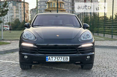 Позашляховик / Кросовер Porsche Cayenne 2012 в Івано-Франківську