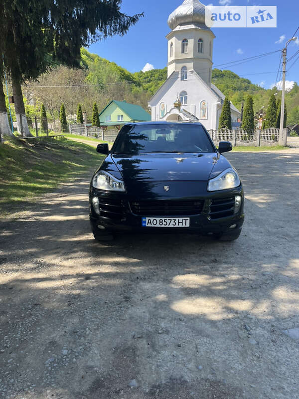 Porsche Cayenne 2010