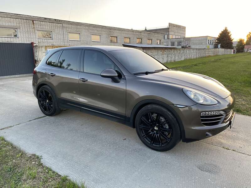 Позашляховик / Кросовер Porsche Cayenne 2012 в Павлограді