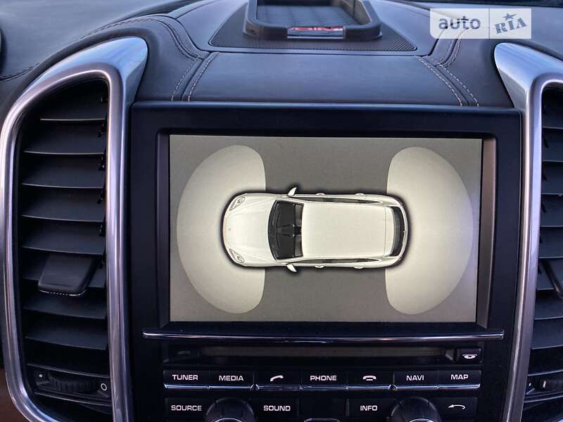 Позашляховик / Кросовер Porsche Cayenne 2012 в Павлограді